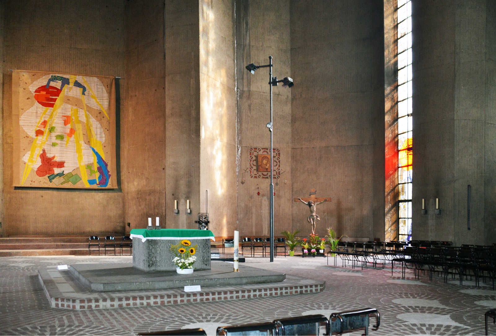 Altar (c) Marienwallfahrt Neviges